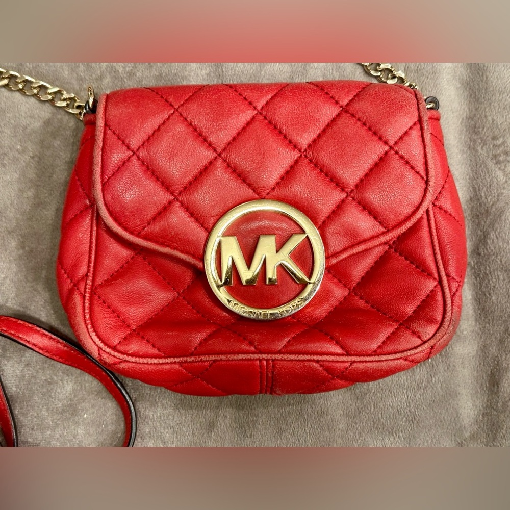 Michael Kors Fulton Red Quilted Leather Bag Chain Strap Gold Hardware Magnetic